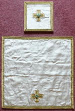 White Roman Vestment 9125